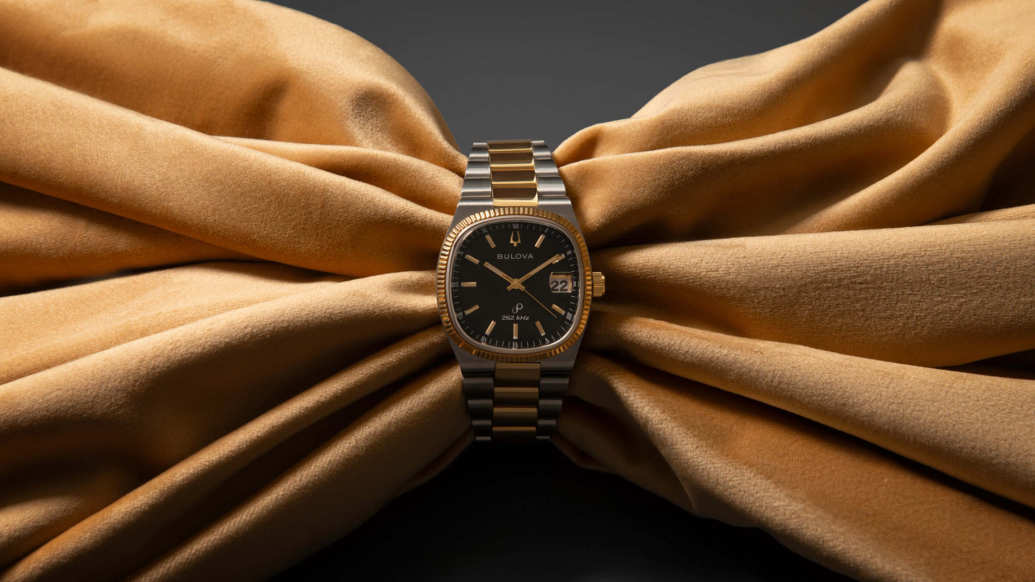 Black Dial Stainless Steel Bracelet Super Seville 98B458 | Bulova